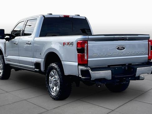 Used 2023 Ford F250 Lariat w/ Lariat Ultimate Package AWD/4WD image 12