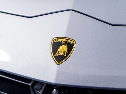Used 2024 Lamborghini Urus S AWD/4WD image 23