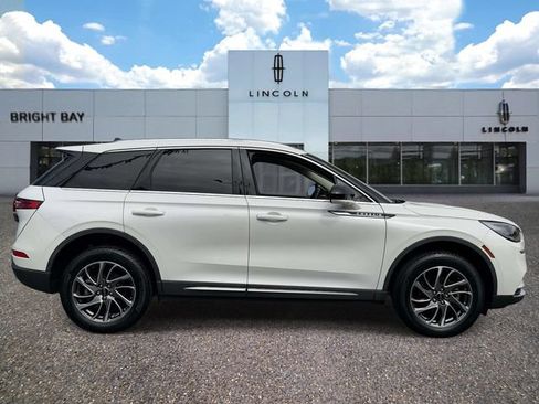 Certified 2022 Lincoln Corsair AWD w/ Equipment Group 101A image 5