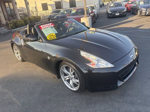 Used 2012 Nissan 370Z Touring w/ Sport Pkg image 15