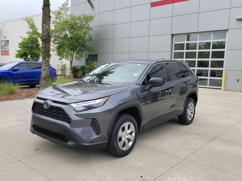 Certified 2023 Toyota RAV4 LE FWD image 1