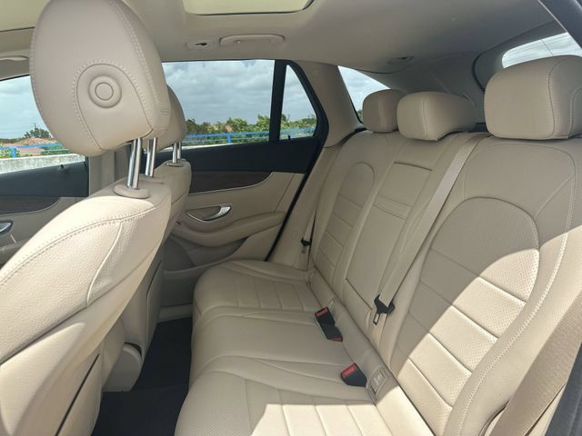 Used 2022 Mercedes-Benz GLC 300 4MATIC image 27