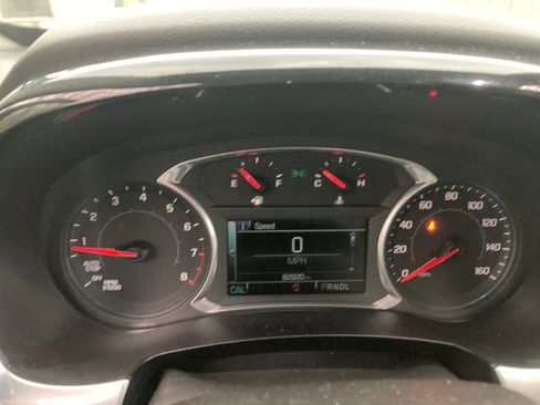 Used 2019 Chevrolet Traverse LT image 19