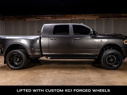 Used 2024 RAM 3500 Laramie w/ Night Edition image 10