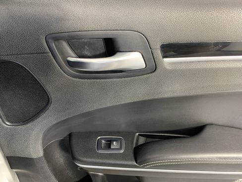 Used 2022 Chrysler 300 S RWD image 37