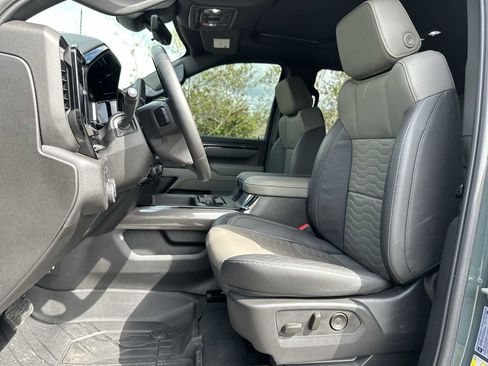 Certified 2025 Chevrolet Silverado 2500 ZR2 w/ Technology Package AWD/4WD image 15