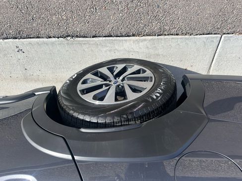 Used 2023 Subaru Outback Premium image 15