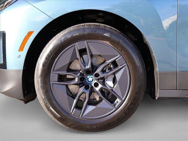 Certified 2024 BMW iX xDrive50 w/ Convenience Package AWD/4WD image 28
