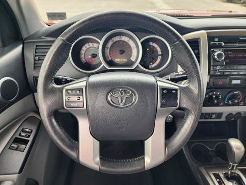 Used 2012 Toyota Tacoma 4x4 Access Cab V6 w/ TRD Off-Road Pkg image 16