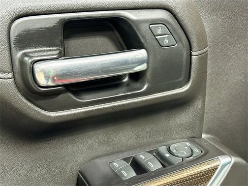 Used 2019 Chevrolet Silverado 1500 LT Trail Boss image 19