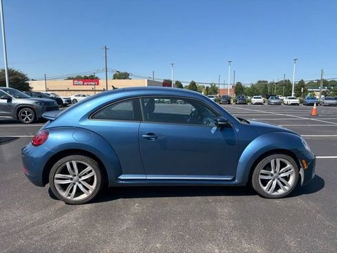 Used 2019 Volkswagen Beetle 2.0T S FWD image 19