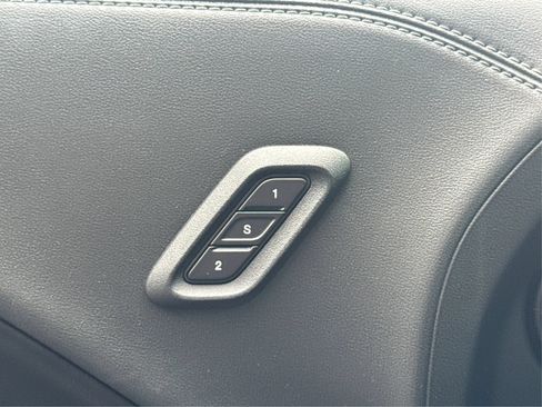 Used 2021 Dodge Challenger R/T Scat Pack RWD image 21
