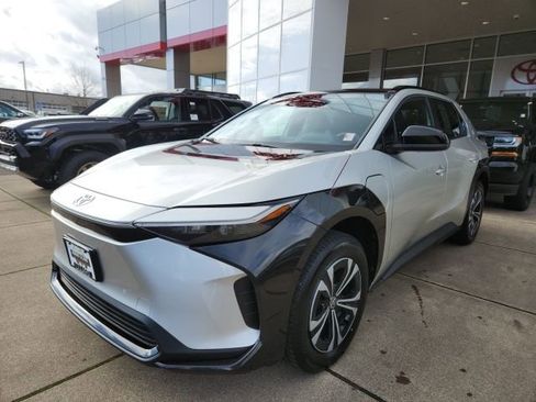Certified 2024 Toyota bZ4X XLE image 6