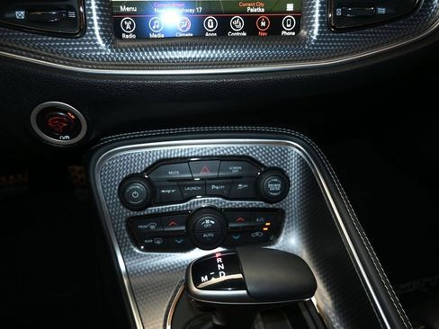 Used 2017 Dodge Challenger SRT Hellcat RWD image 19