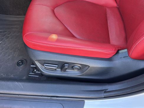 Used 2023 Toyota Camry XSE image 28