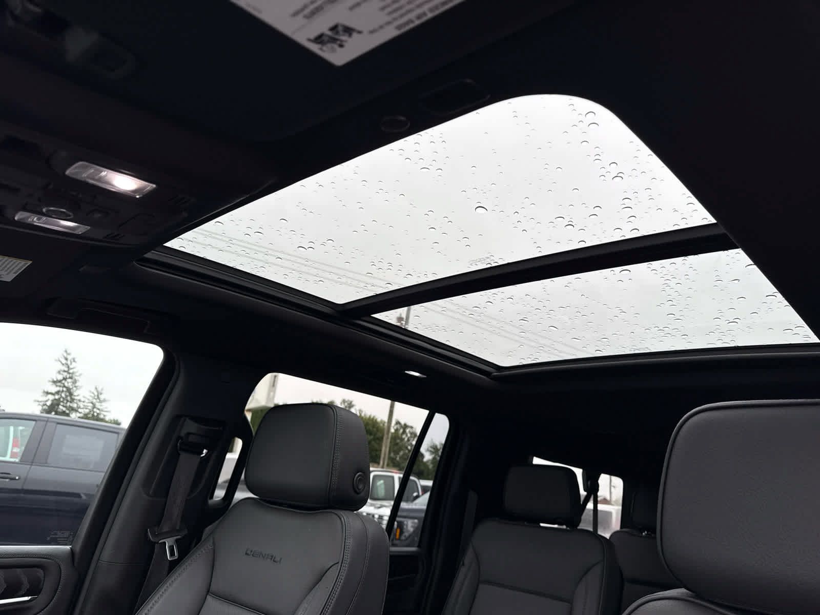 Certified 2023 GMC Yukon XL Denali AWD/4WD image 23