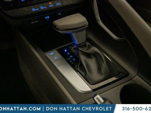 Used 2024 Hyundai Elantra SEL image 14