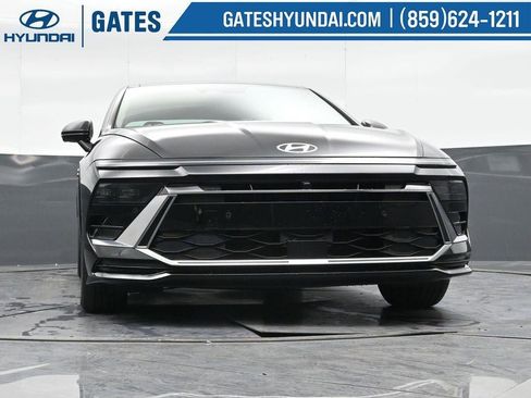 New 2025 Hyundai Sonata Limited image 34