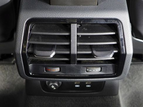 Used 2022 Audi Q3 2.0T Premium w/ Black Optic Sport Package image 24