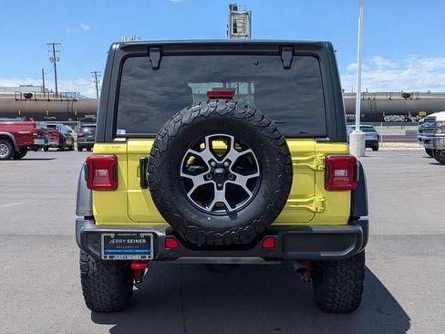 Used 2022 Jeep Wrangler Unlimited Rubicon w/ LED Lighting Group AWD/4WD image 6