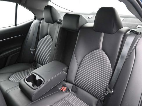 Used 2024 Toyota Camry SE w/ Cold Weather Package FWD image 13