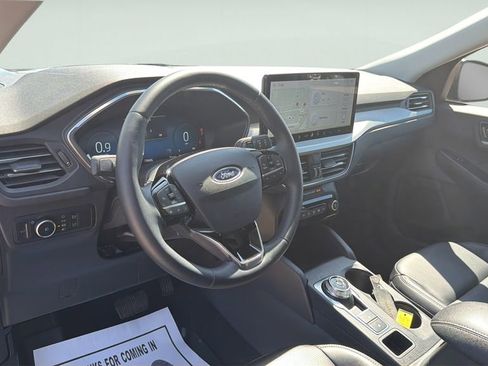 Used 2023 Ford Escape Platinum AWD/4WD image 24