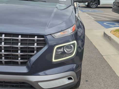 Used 2021 Hyundai Venue w/ Cargo Package FWD image 12