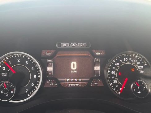 Used 2023 RAM 1500 Big Horn AWD/4WD image 12