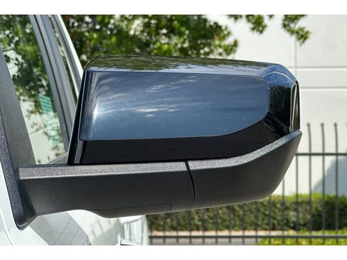 Used 2024 Chevrolet Colorado Z71 w/ Safety Package image 53