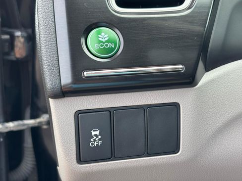 Used 2013 Honda Civic EX image 18