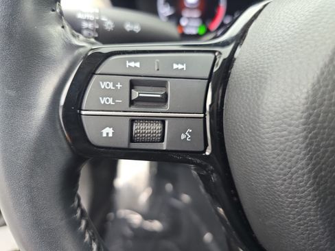 Certified 2024 Honda HR-V EX-L image 16