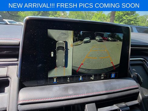 Used 2022 Chevrolet Suburban RST w/ Luxury Package RWD image 11