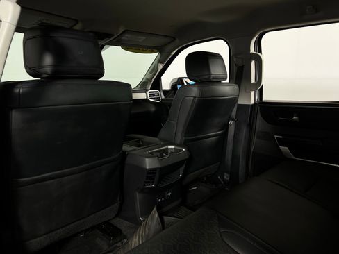 Used 2024 Toyota Tundra Limited image 25