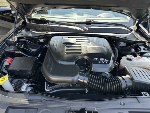 Used 2021 Chrysler 300 Touring L image 12