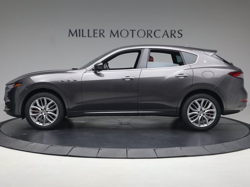 Certified 2022 Maserati Levante GT AWD/4WD image 3
