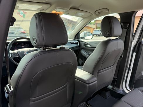 Used 2024 Buick Encore GX Preferred FWD image 29