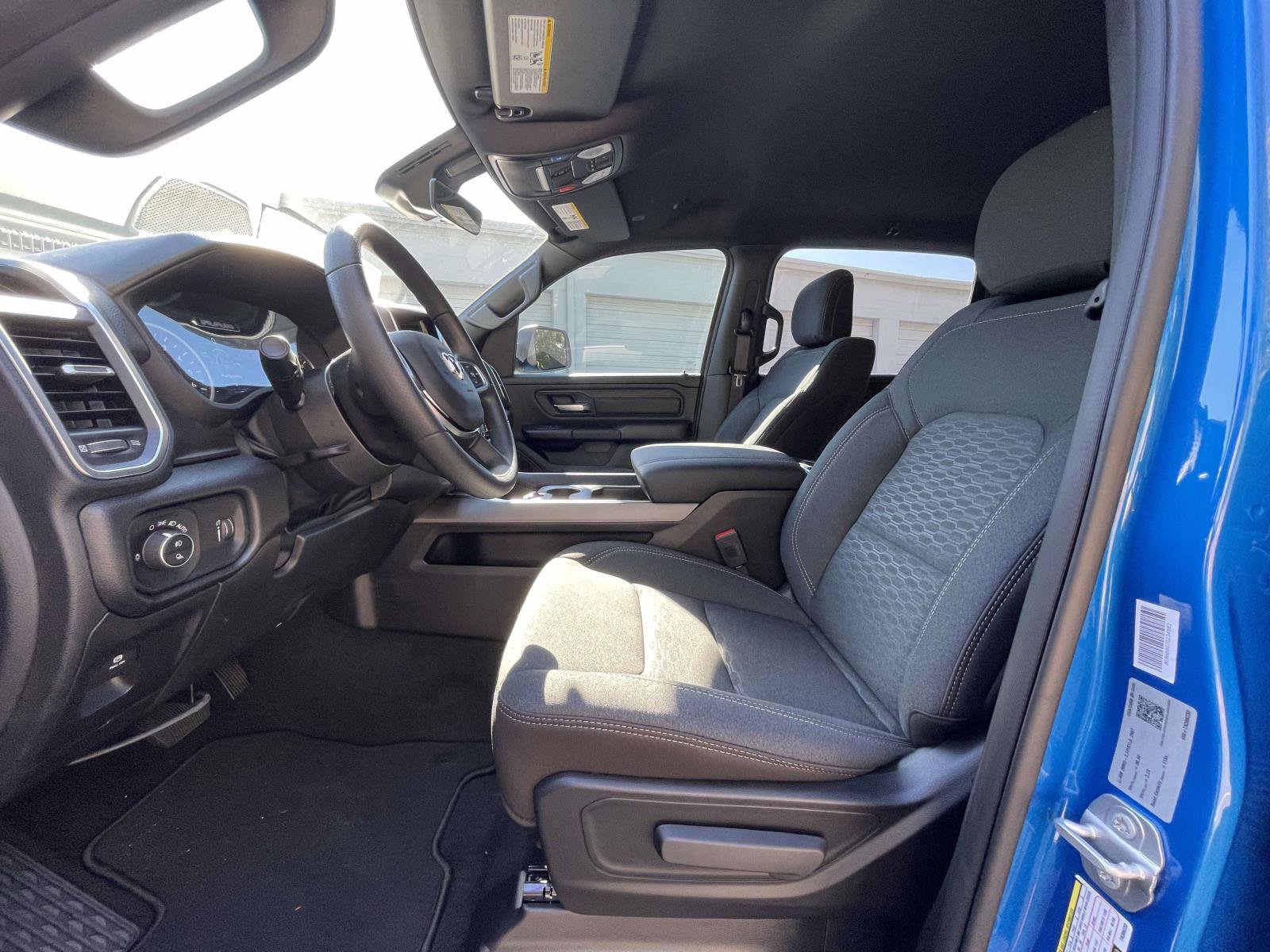Used 2026 RAM 1500 Express AWD/4WD image 17