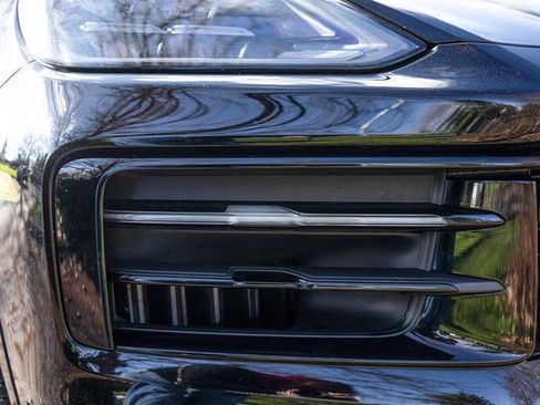 Used 2024 Porsche Cayenne S image 56