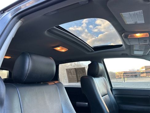 Used 2018 Toyota Sequoia TRD Sport image 13