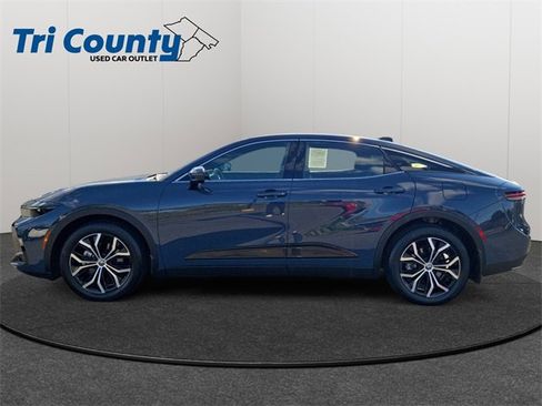 Used 2025 Toyota Crown Limited image 5