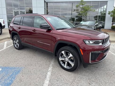 New 2026 Jeep Grand Cherokee L Limited AWD/4WD image 39