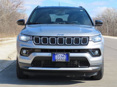 Used 2023 Jeep Compass Limited AWD/4WD image 14