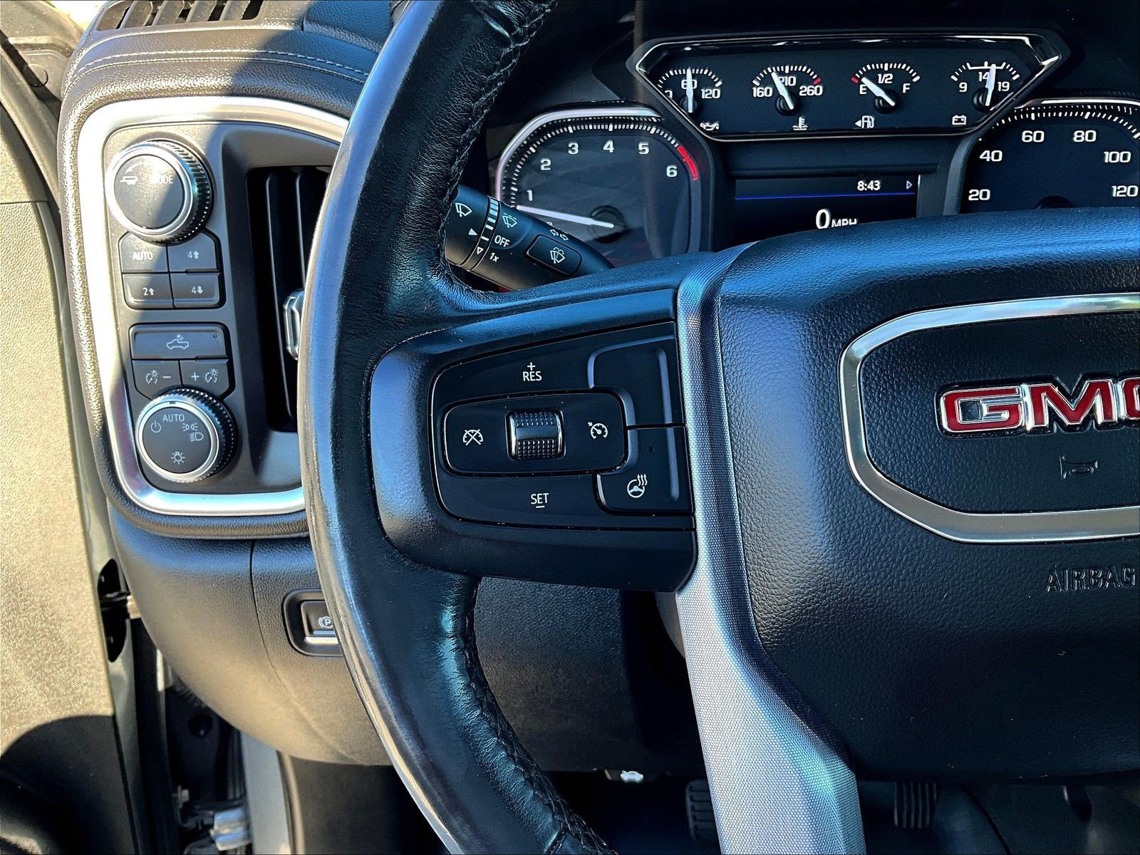 Used 2021 GMC Sierra 1500 SLE w/ X31 Off-Road Package AWD/4WD image 11