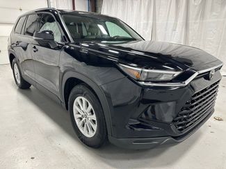 Used 2025 Toyota Grand Highlander AWD video 1