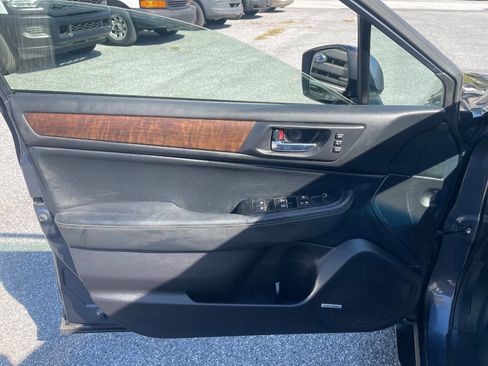 Used 2017 Subaru Outback 2.5i Limited image 27