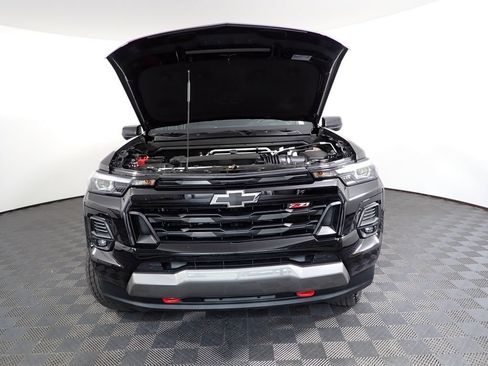 Used 2026 Chevrolet Colorado Z71 AWD/4WD image 40