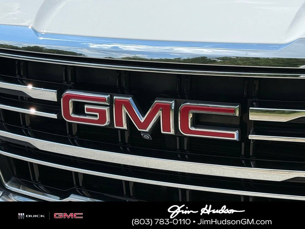 Used 2022 GMC Yukon XL SLT w/ SLT Luxury Package RWD image 7