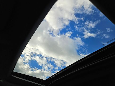 Used 2023 GMC Sierra 1500 AT4 w/ AT4 Preferred Package image 16