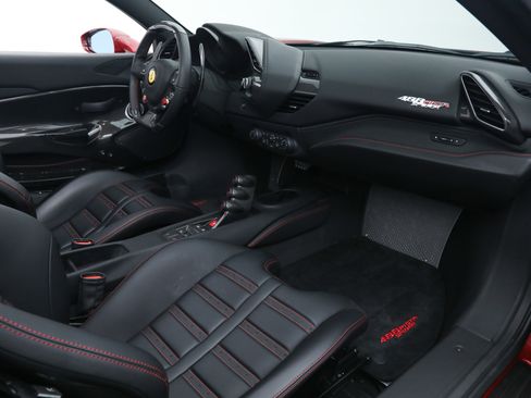 Certified 2019 Ferrari 488 Pista Spider RWD image 20