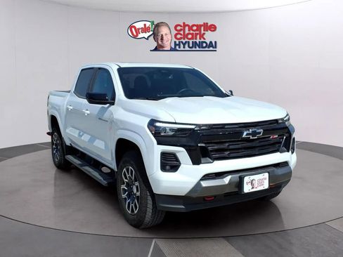 Used 2024 Chevrolet Colorado Z71 w/ Z71 Convenience Package 2 image 7